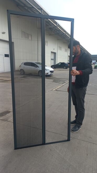 Plastik qapılar: Plasti̇k şkaf. Ağ və rəngli̇ — 4