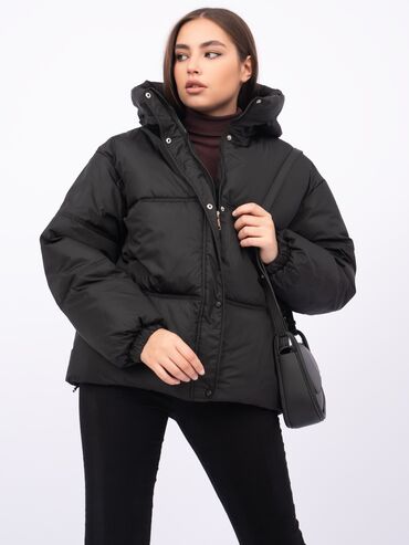распродажа зимних женских курток со склада: Пуховик, Короткая модель, S (EU 36), M (EU 38), L (EU 40)
