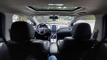 prado satisi: Hyundai Elantra: 1.8 l | 2011 il Sedan — 7