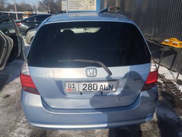 passat b3 седан: Honda Fit: 2002 г., 1.5 л, Вариатор, Бензин, Седан