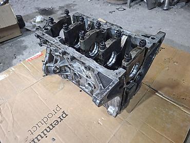 Двигатели, моторы и ГБЦ: Блок цилиндров двигателя Suzuki escudo/baleno + навесные детали — 1