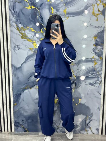 женские трикотажные спортивные костюмы: Qadınlar üçün idman dəsti Ölçülər XL 2XL - İki parça: fermuarlı üst və