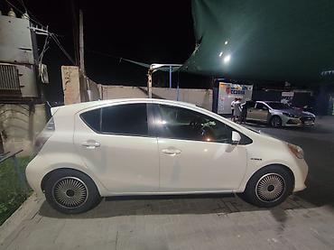 тойота приус с: Toyota Prius C: 2012 г., 1.5 л, Автомат, Гибрид, Хэтчбэк — 3