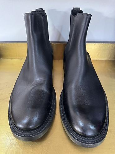 Ботинки: TOD's gomma Chelsea botinkasi. Yenidir. Made in Italy. 500 avroya — 2