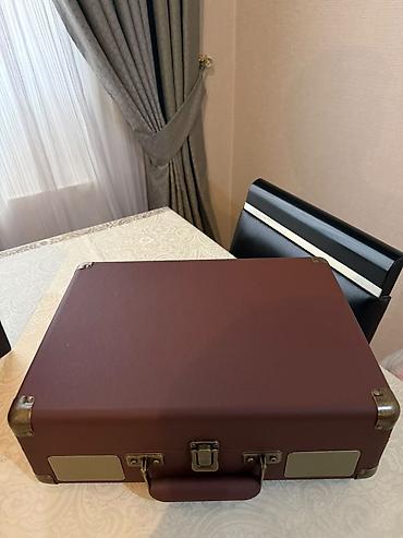Qrammofon və patefonlar: Məhsul: Fressi Retro Turntable – portativ pikap Xüsusiyyətlər: - — 8