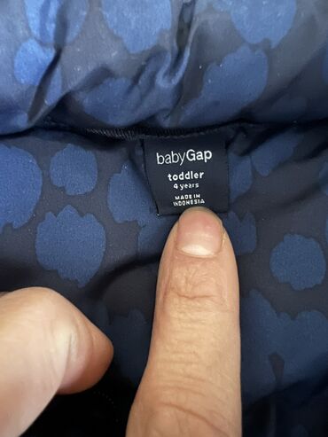 жилетки с логотипом: Жилетка фирмы gap 4 года в отличном состоянии