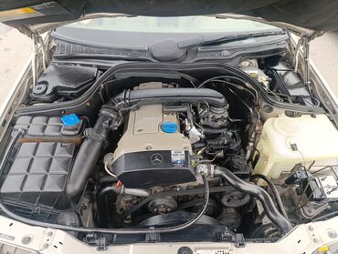 Mercedes-Benz: Mercedes-Benz C-Class: 2.3 l | 1998 il Sedan — 12