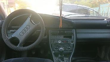Audi 100: 1991 г., 2.3 л, Механика, Бензин, Седан — 4
