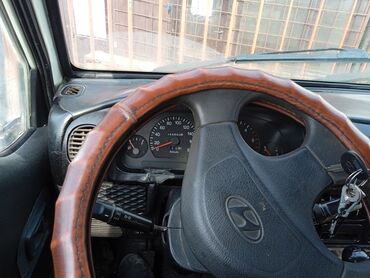 Hyundai: Hyundai Porter: 2001 г., 2.9 л, Механика, Дизель