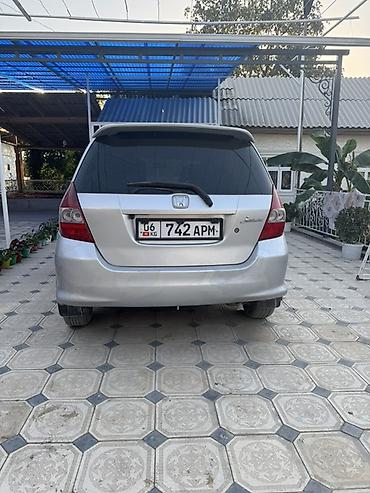 аккорд цена: Honda Fit: 2002 г., 1.4 л, Механика, Бензин, Хэтчбэк — 1