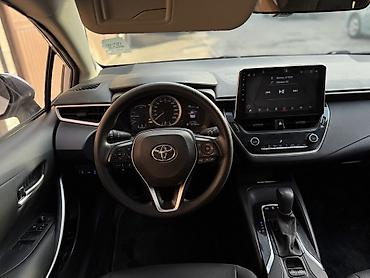 мес лупарик: Toyota Corolla: 2022 г., 1.8 л, Вариатор, Гибрид, Седан — 7
