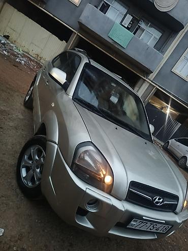hundai tukson: Hyundai Tucson: 2 l | 2008 il Krossover — 2
