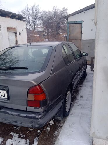 Nissan: Nissan Primera: 1994 г., 1.6 л, Механика, Бензин, Хэтчбэк