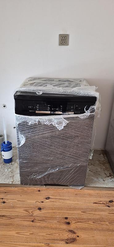 car audio: Qabyuyan maşın Bosch, Tam qabaritli (60 sm.), Quraşdırılan, İşlənmiş — 1