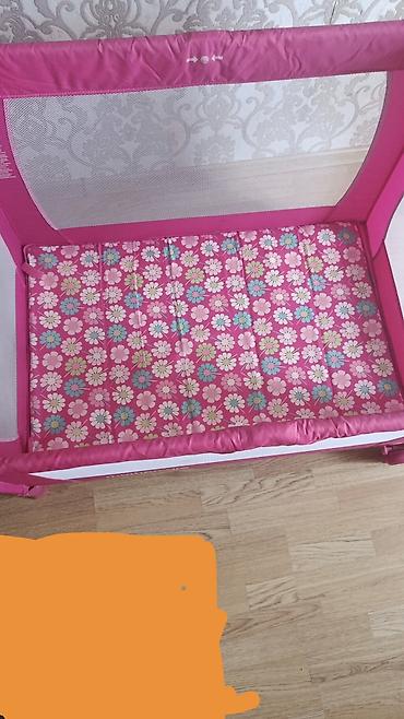 mothercare манеж: Для девочки, Б/у, Четырехугольная, Колыбель, С матрасом, Без механизма качания — 1