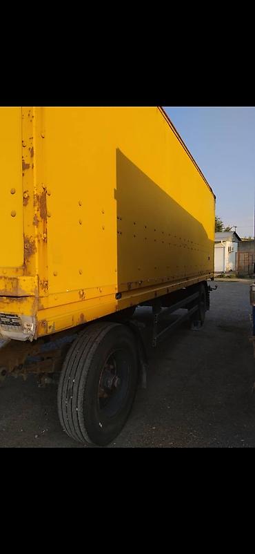 полуприцеп бензовоз: Продается прицеп-фургон (жёлтый изотермический/короб), одноосный — 3
