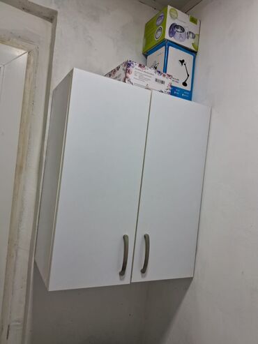 шкафчик под мойку: Şkaf 20 azn
Montindən özün aparma.
Əlaqə nömrəsi 0503133507