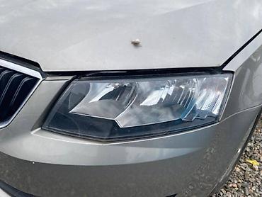 ugao od 90 stepeni: FAR ZA ŠKODA OCTAVIA OD 2013. DO 2017. GOD. | Far za Skoda Octavia — 1