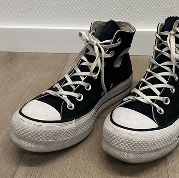 кроссовки с америки: Кроссовки, 37.5, Converse, Б/у, цвет - Черный, Самовывоз