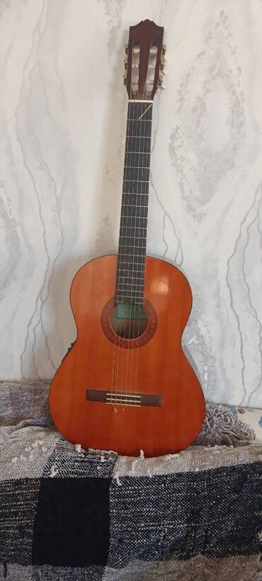 gitara aksesuarlari satisi: Klassik gitara, Yamaha, İşlənmiş