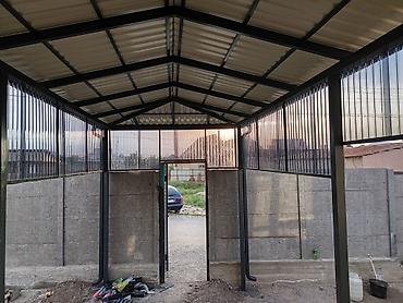 Навес и ограждение из металлоконструкций с кровлей из профнастила и