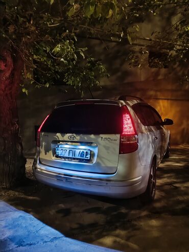 Hyundai: Hyundai i30: 1.6 l | 2009 il Universal — 17