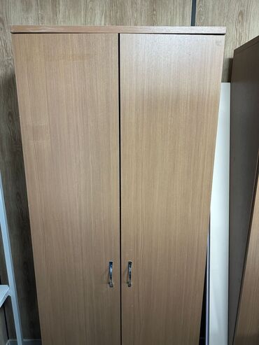 мебель для дома: Шкаф для одежды, Б/у, Прямой, Дерево