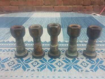 Auto delovi: Sarafi i matice tockova Lada 2121,21213,21214 Niva. Polovno, očuvano — 9