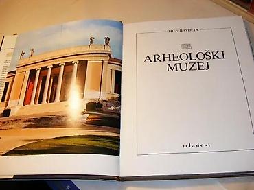 sat ar: Arheološki muzej Atena Muzeji svetaIzdavač: Mladost, 1980. 171 strana — 2