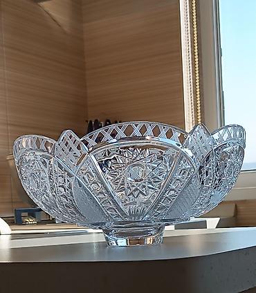 Хрустальная ваза с глубоким декоративным гранением Состояние at lalafo.kg Хрустальная ваза с глубоким декоративным гранением Состояние