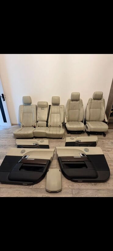 купить катер в баку: Lang rover 2017 model full salon Arxa oturacaqlarda multidi satilir