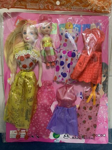 Игрушки: Кукла Barbie + маленькая кукла и 5 платьев Новые! В упаковках!