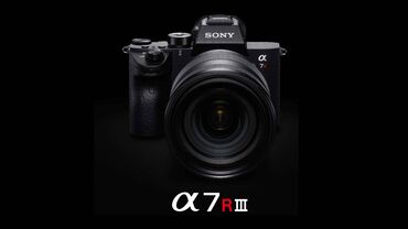 foto box: 42.4MP1 full-frame Exmor R™ CMOS sensor and BIONZ X processor Wide