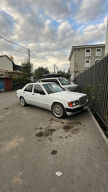мтз 150: Mercedes-Benz 190: 1990 г., 3.2 л, Автомат, Бензин, Седан — 1