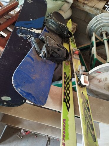 Продам снаряжение для сноуборда и лыжа сноуборд для детей кажется