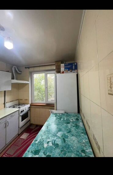 квартира моладая гвардия: 2 бөлмө, 43 кв. м, 104-серия, 4 кабат, Косметикалык ремонт