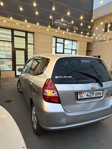 honda fit 2020: Honda Fit: 2002 г., 1.3 л, Автомат, Бензин, Хэтчбэк — 9