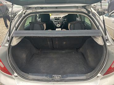 Honda: Honda Civic: 2001 г., 1.5 л, Вариатор, Бензин, Хэтчбэк — 3