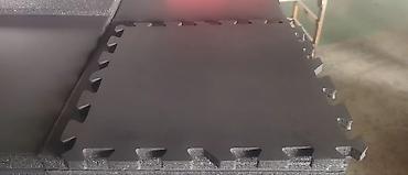 Модульные покрытия, пазлы: Плитка-коврик из резиновой крошки с замком «пазл» для спортивных и — 29