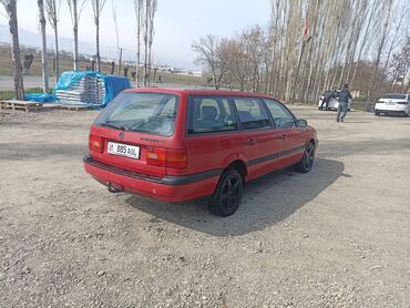 Volkswagen: Volkswagen Passat CC: 1993 г., 1.8 л, Механика, Бензин, Универсал