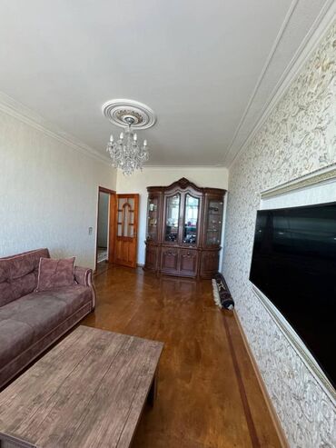 Köhnə tikili: Bakı, Yeni Günəşli Massiv D, 4 otaqlı, Köhnə tikili, 86 kv. m — 2