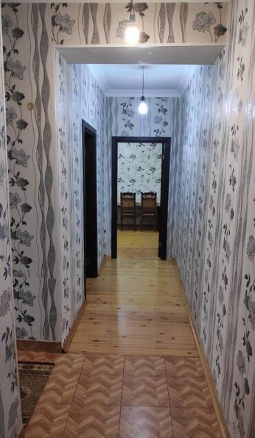 Uzunmüddətli kirayə mənzillər: Masazırda stadiona yaxın yaxın 4 mertebeli binanın 1-ci mərtəbəsində — 9