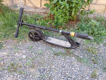 Samokatlar: Şəhər skuterı – mexaniki (elektriksiz), böyük təkərlər və amortizasiya — 9