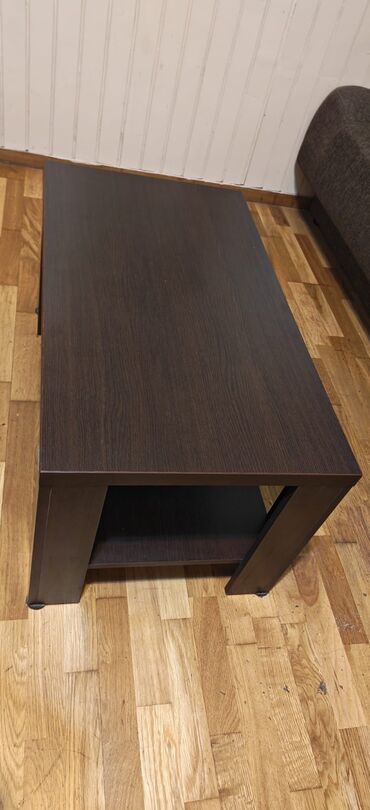 Stolovi: Klub sto drveni Forma Ideale u jako dobrom stanju, osim sitnog na lalafo.rs — 5 Stolovi: Klub sto drveni Forma Ideale u jako dobrom stanju, osim sitnog — 5