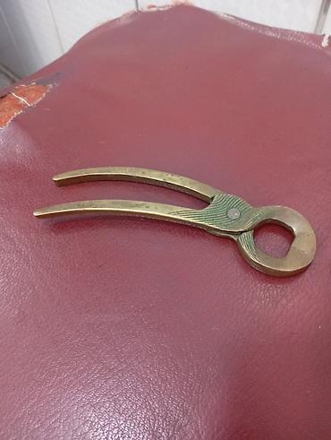 qoz: Misinqdan hazırlanmış qabıqqıran/şabalıdyan açacağı - Material: bərk — 3