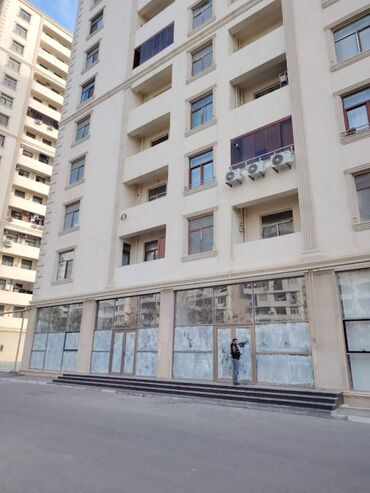 Mağazalar: Bakı şəhəri yasamal rayonu Şəfayət Mehdiyev küçəsində, Grand həyat və — 2