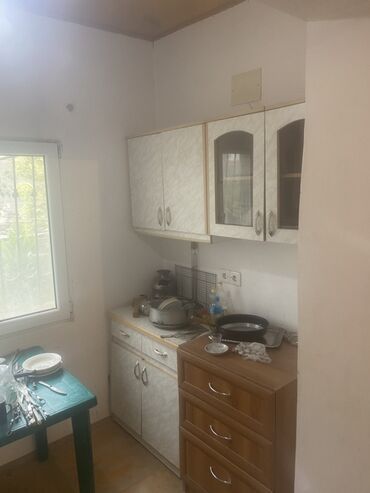 Həyət evləri və villaların satışı: Şüvəlan qəs. 3 otaqlı, 70 kv. m, Kredit yoxdur, Orta təmir — 31