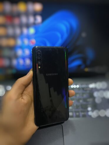 samsung s 11: Samsung Galaxy A50, Б/у, 128 ГБ, цвет - Черный, 2 SIM, eSIM