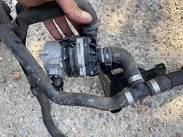 alternator: PUMPA ZA VODU AUDI A4 A5 A6 A7 Q5 POMOCNA 8K0965567 | Audi vw delovi — 3
