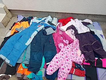cipele za ples: Decije jakne skafanderi ski pantalone 50 komada dečaci devojcice — 2